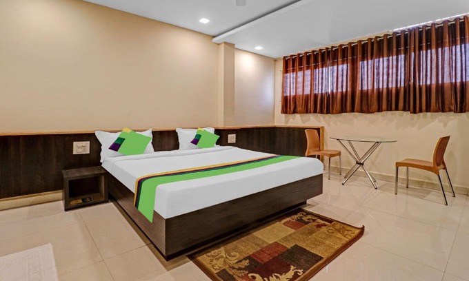 Belagavi Hotel | Treebo Surya Yatri Niwas