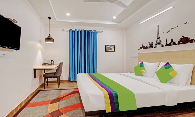 Kakinada Hotel | Treebo Trend De Crown-De Alphabet