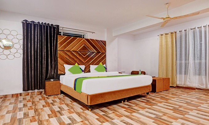Indore Hotel | Treebo Trend Western Arc