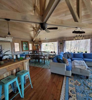 Burnsville House | Treehouse Cathedral in Blue Ridge Mountains, NC