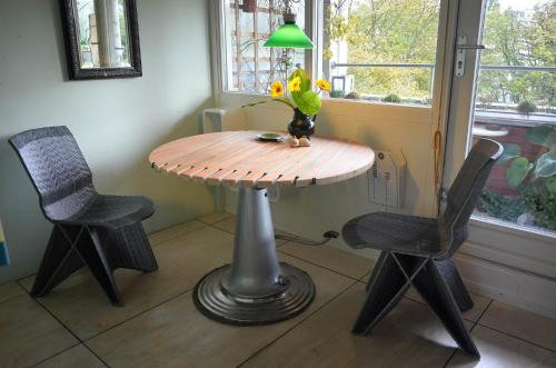 Huygenspark Apartment | Treetop Apartment