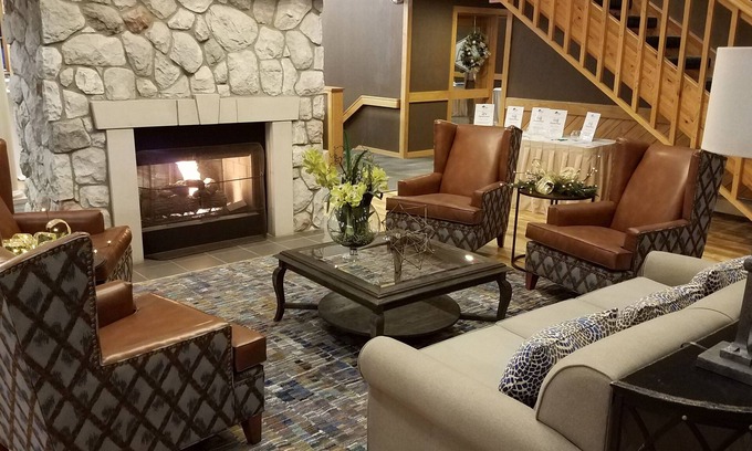 Gaylord Hotel | Treetops Resort