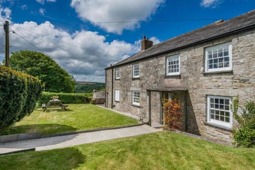 Bodmin House | Tregenna Farmhouse