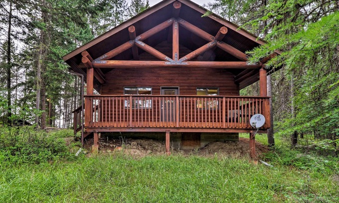 Trego Cabin | Trego Cabin w/Mountain Views & Lake Access!