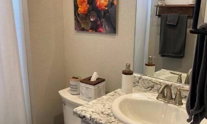 Lakewood House | Trendy Townhouse near Golden and Red Rocks!