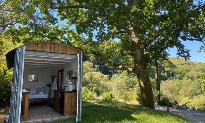 St Austell Apartment | Trethowels Grey Hidden hut