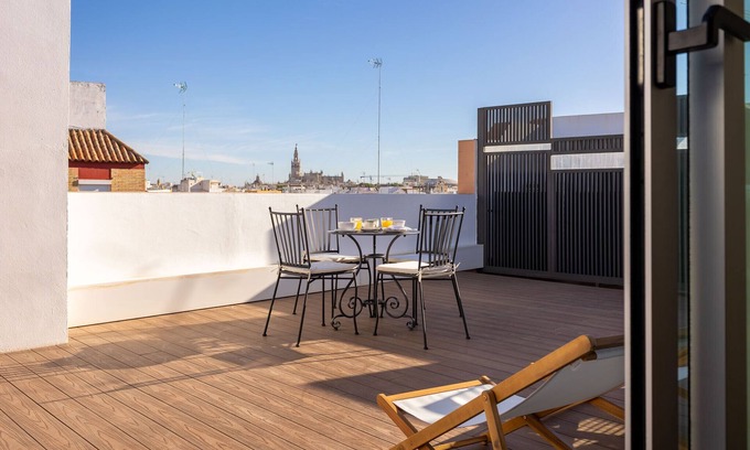 Triana Apartment | Triana Acacias by Valcambre