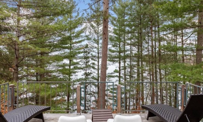 Spooner Cabin | Triangle in the Woods