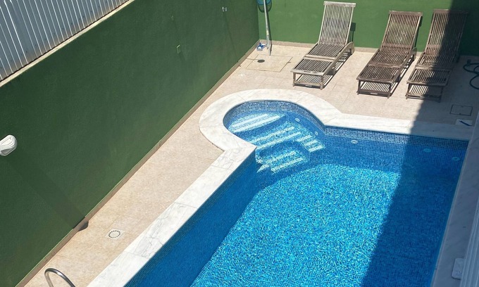 Oeiras Apartment | Triplex Luxury Suite tor 5 people& beach&city&pool ( excellent for families)