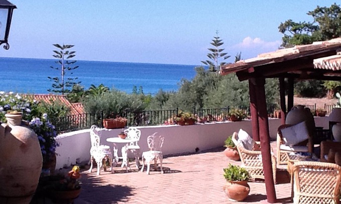 Parghelia Villa | TROPEA HOUSE ON THE SEA PRIVATE BEACH