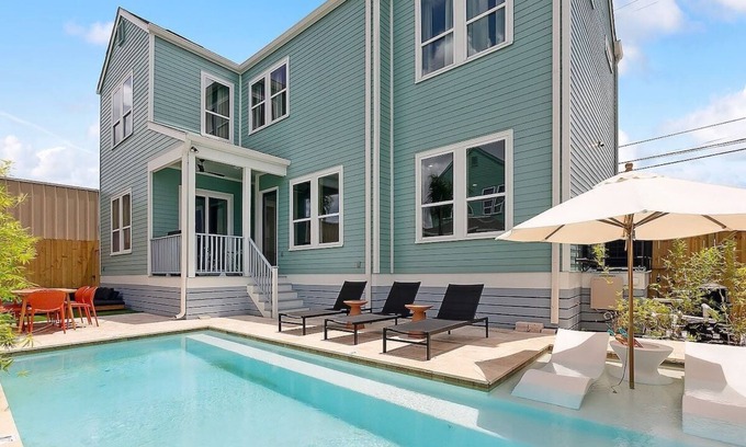 Bayou St. John House | Tropical Escape w/Heated Pool+PKG near JazzFest,FQ