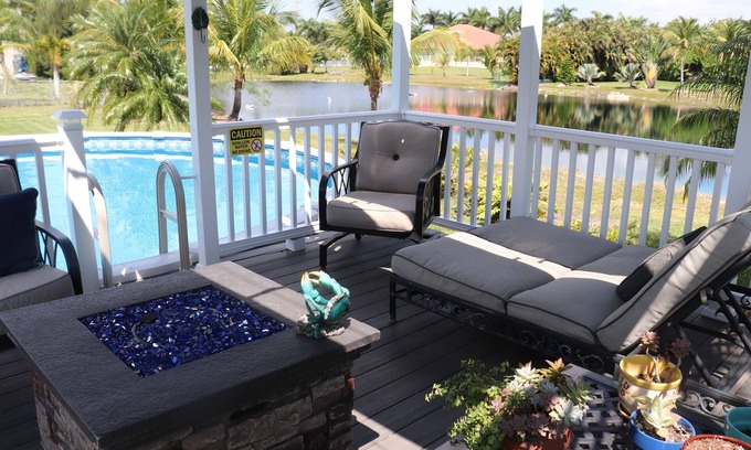 Southwest Ranches House | Tropical Paradise, private lake close to amenities