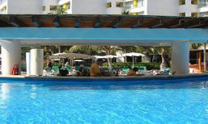 Isla Iguana Resort | TROPICAL PARADISE AT MAYAN PALACE PUERTO VALLARTA