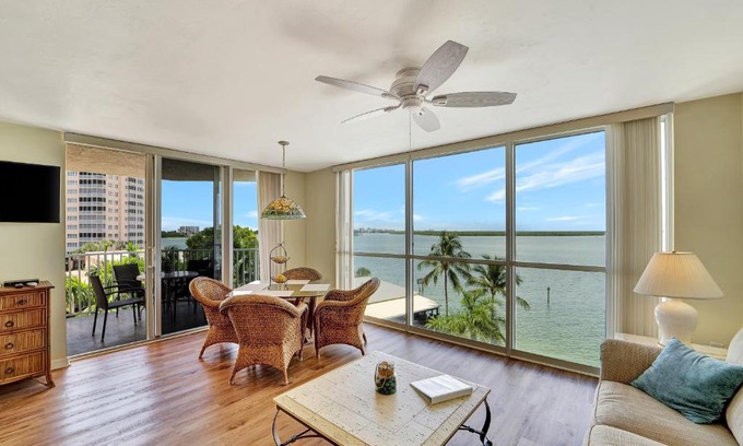 Fort Myers Beach Apartment | Tropical Paradise