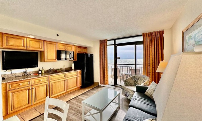 Windy Hill Condo | Tropical Resort 1BR 307