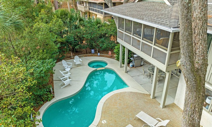 Oceanside House | Tropical Retreat | 600 Feet to Beach | Private Pool & Spa | Designer Decor | 16 Oyster Catcher Road