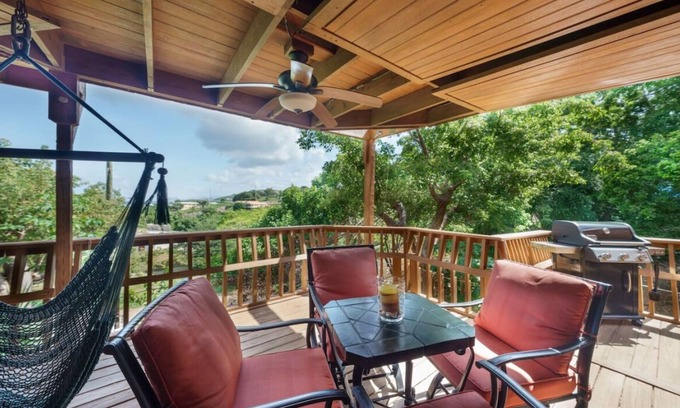 Nazareth Cabin | TROPICAL TREEHOUSE IN PARADISE! ST. THOMAS, USVI