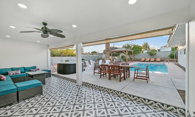 North Las Vegas Villa | Tropicana Desert