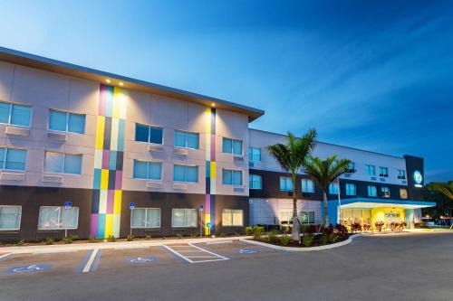 Braden River Hotel | Tru By Hilton Bradenton I-75, FL