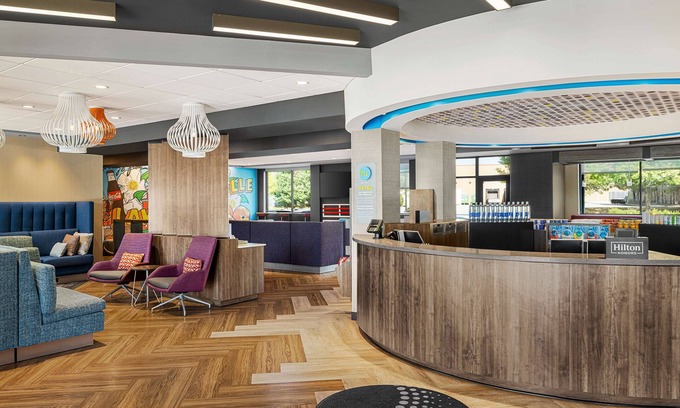 Lawrenceville Hotel | Tru by Hilton Lawrenceville Atlanta I-85 Sugarloaf