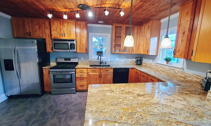 Southwest Raleigh House | True Southern Comfort in the City of Oaks
