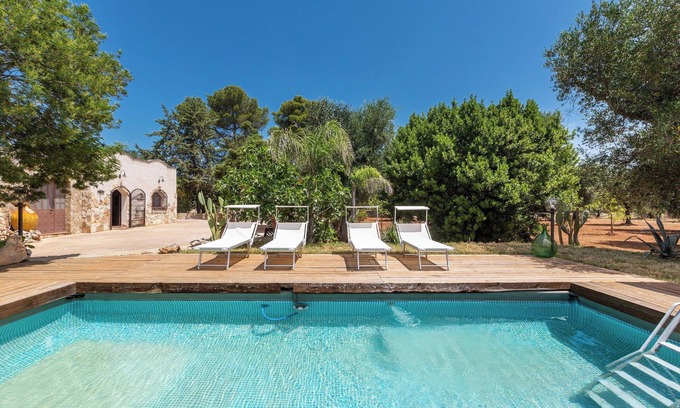 San Michele Salentino Villa | Trullo Kalia by BarbarHouse