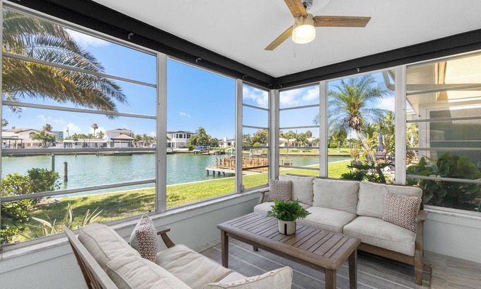 Island Estate Condo | tStylish Waterfront Condo – Canal View, Close to Everything, Far from the Noise
