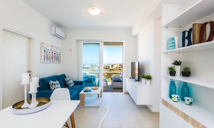 Kavros House | TSV 17- Sunny 2-bedroom villa in Triton Sea View development