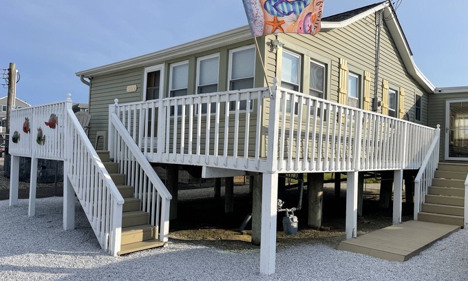 Tuckerton Beach Cottage | Tuckerton Beach, Cozy Cottage - 25 minutes to LBI!