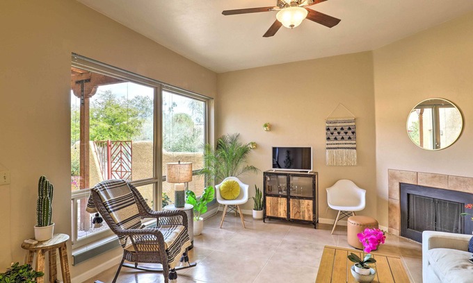 Tucson House | Tucson Townhome: 11 Mi to Dtwn - Long-Term Stays!