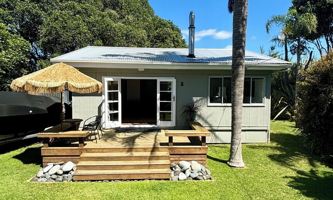 Tairua House | TUI PONGO Bach/Holiday House