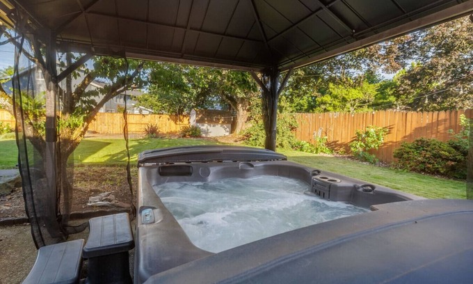 Central Oregon House | Tulip st Retreat:Close to UO campus/Autzen stadium