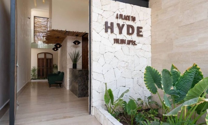 La Veleta Apartment | Tulum's new stylish King suite near the beach, Gym, Pool, laundryFast WiFi