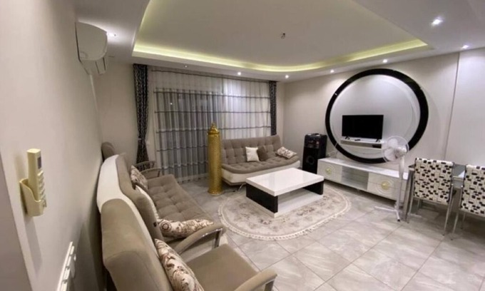 Alanya Apartment | Turkish apartment, good location & close to sea/shops.