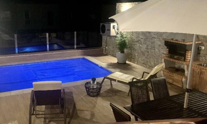 Puerto del Rosario Villa | turmeric village