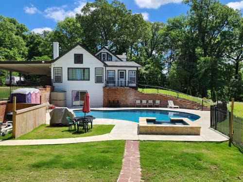 Raleigh House | Turn of the Century Estate, Sauna Secluded