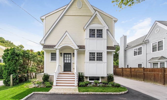 Rye House | Turnkey Home in Prime Rye