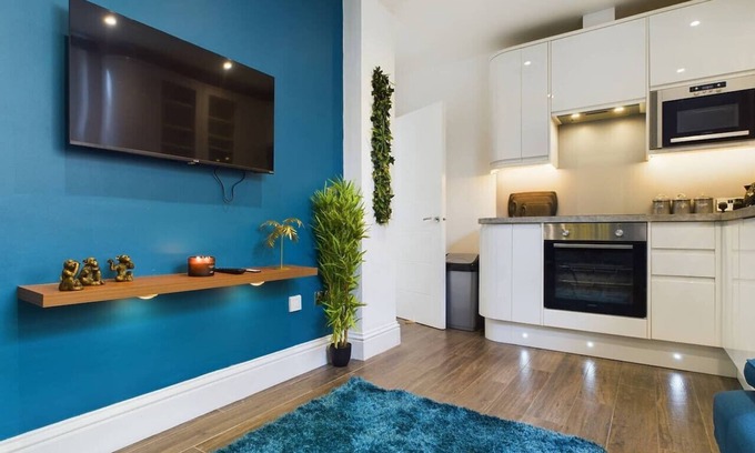 The Lanes Apartment | Turquoise Cove | Brighton Central | 2 Beds