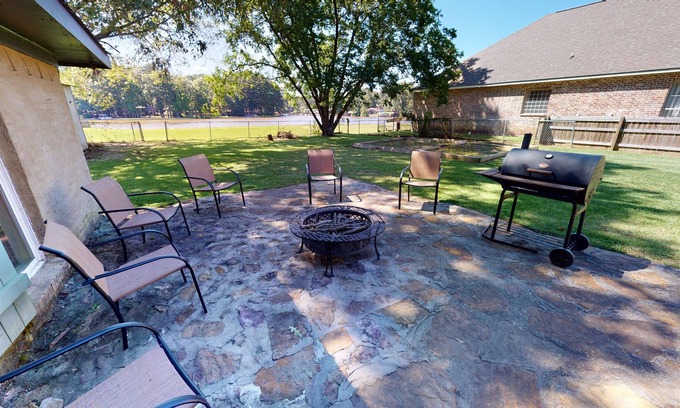 Flowood House | Turtle Creek - Waterfront & Located Directly by Boat Slip