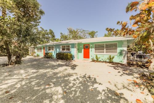 Sanibel House | Turtle Tracks East