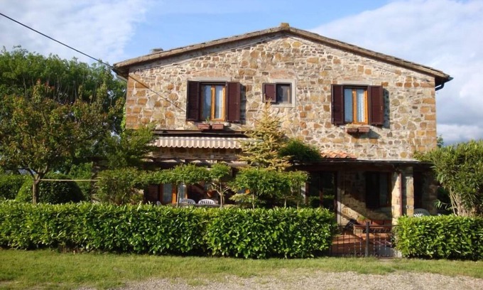 Sambuca Apartment | Tuscan farmhouse