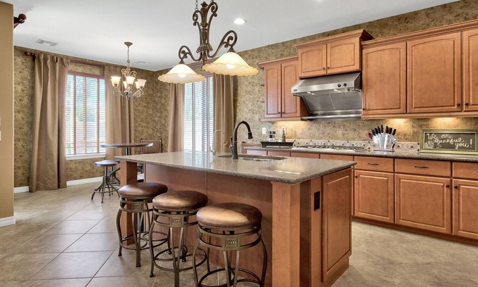 Freeman Farms House | Tuscan Getaway in the Heart of Gilbert!