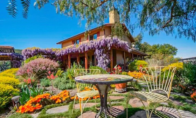 Carmel Valley House | Tuscan-style Retreat In The Country With 360 Views