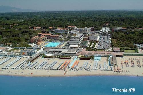 Tirrenia Apartment | Tuscany By The Sea