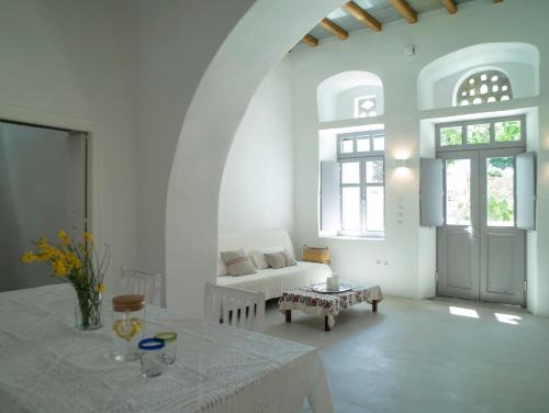 Mesi House | Tutti Blu Tinos Living Space