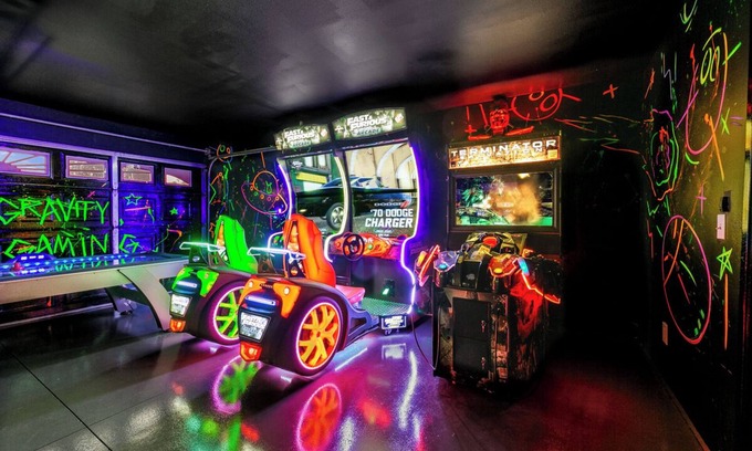 Indio House | Twilight Tunes - Pool, Glowing Arcade Experience