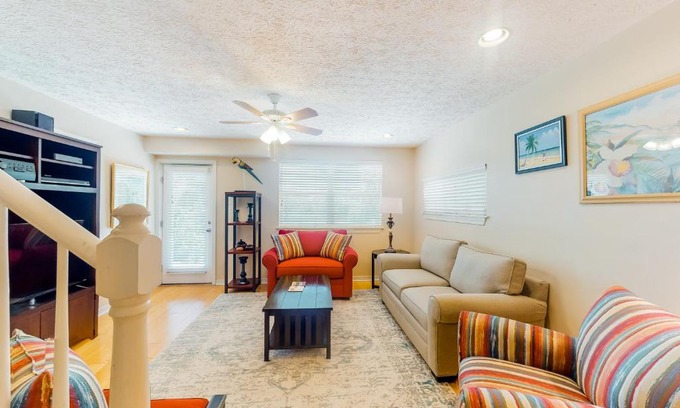 Laguna Beach Estates House | Twin Lake Lookout