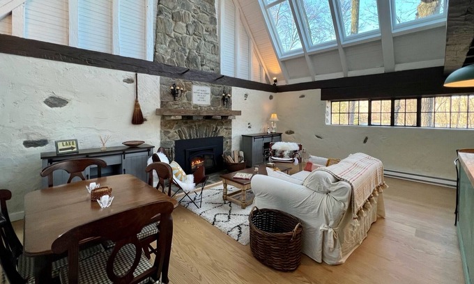Pawling Cottage | Twin Lakes Designer Stone Cottage