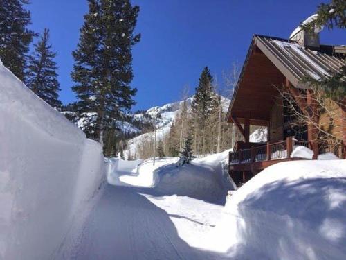 Salt Lake Mountain Resorts House | Twin Peaks Lodge