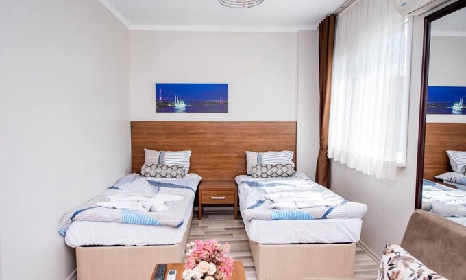 Emin Sinan Apartment | Twin room with city view